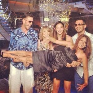 Meet your Posher, Cody